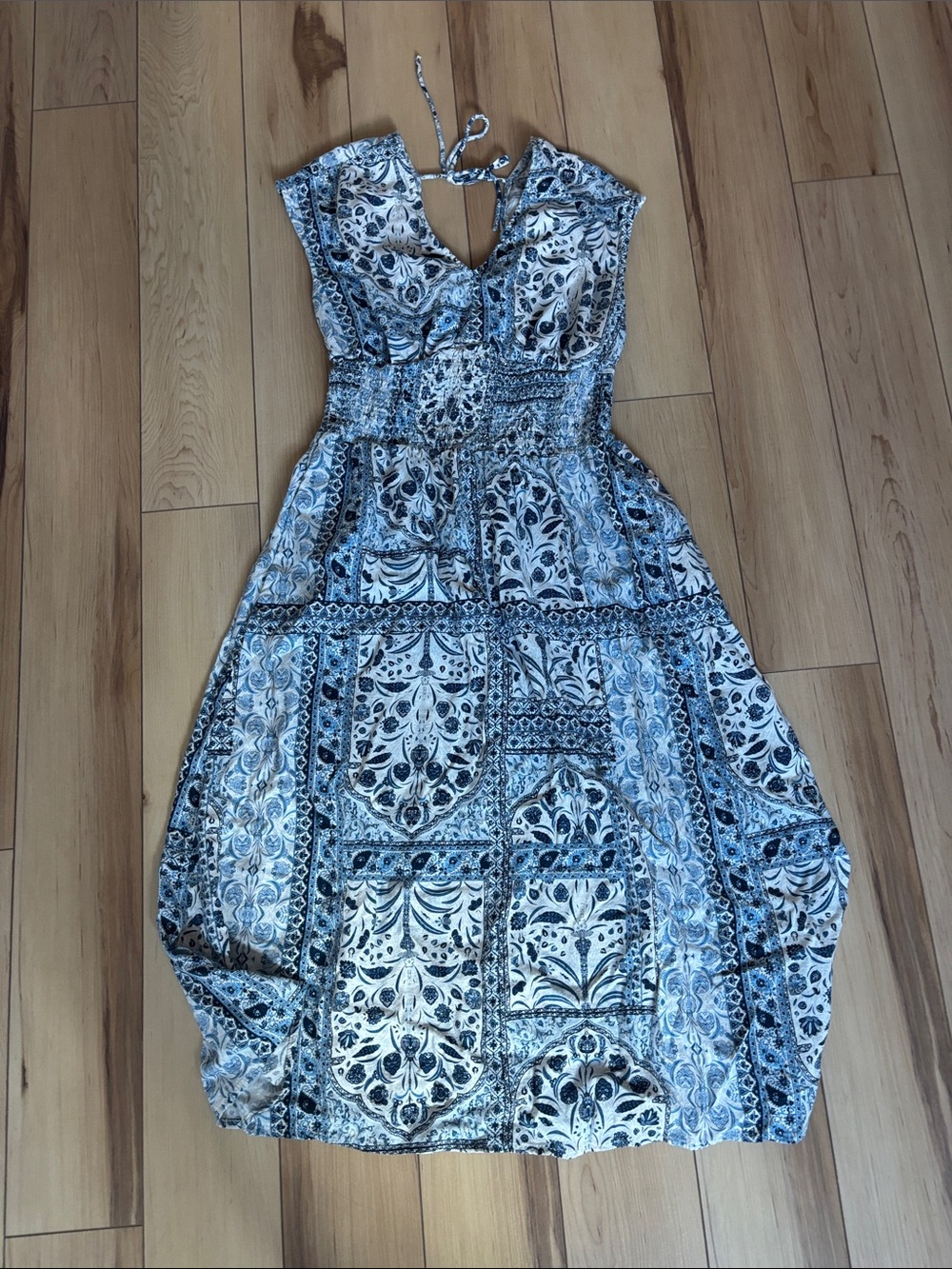 Old Navy Blue and White Printed Maxi Dress